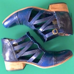 FREEBIRD BY STEVEN Shoes Rare Blue HOPE Boots Leather Wood Heels Zip Size 8